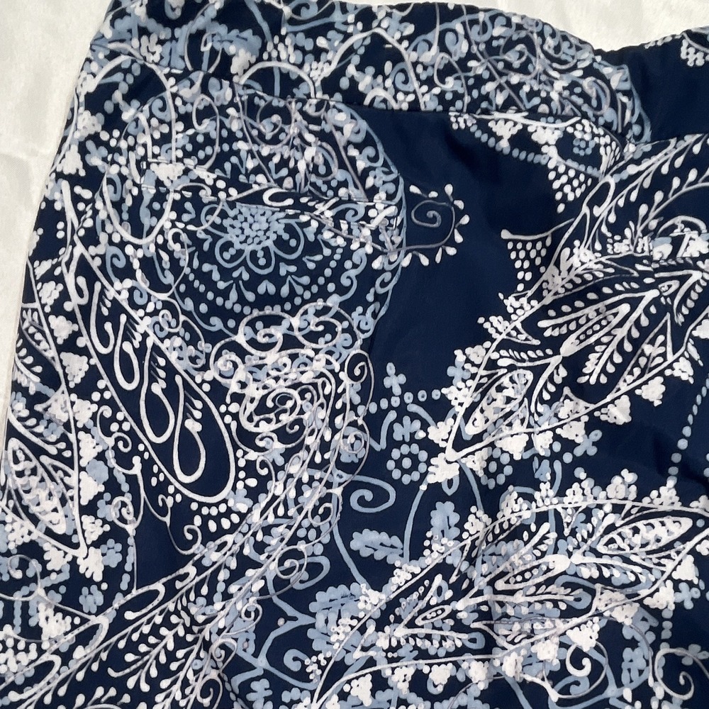 Zenergy by Chico's Women's Golf Skort Blue/White Paisley Size 3 Zipper Pockets - Picture 9 of 9